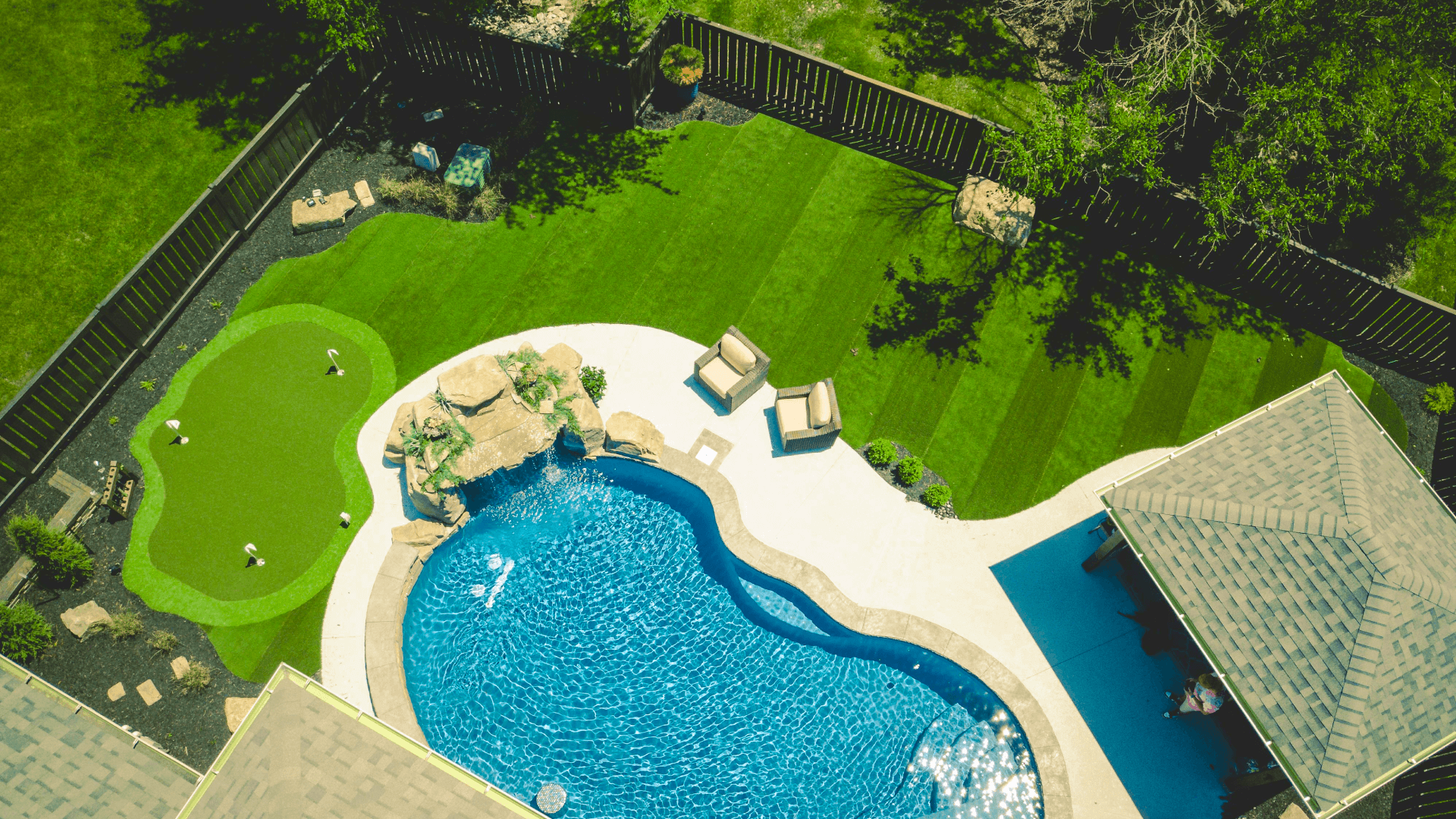 Applications-Columns-Lawns-Landscape